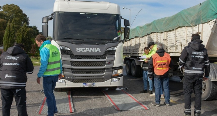 La Provincia de Buenos Aires intensifica la fiscalizaci&oacute;n del transporte de cargas
