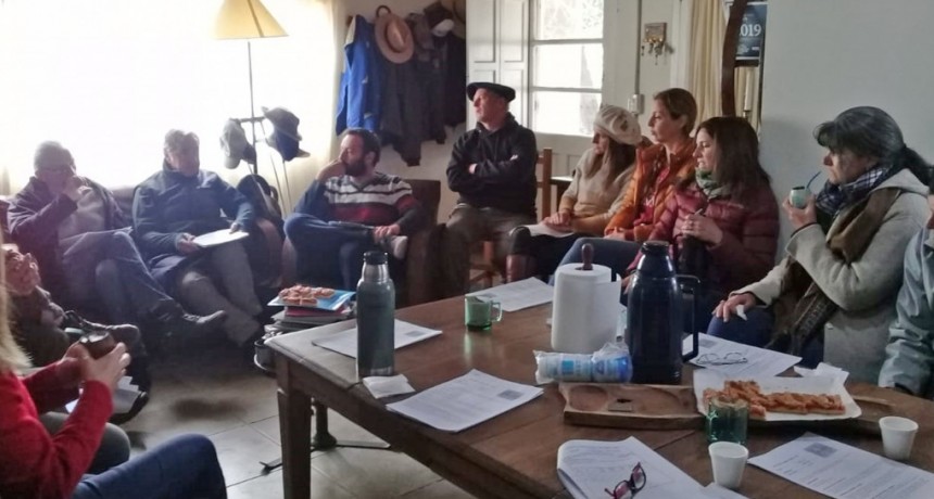 El Municipio comparti&oacute; una jornada junto al grupo Cambio Rural