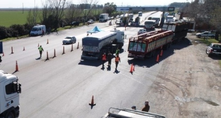 Aumentan los peajes de Rutas Nacionales: en Hinojo la suba es del 50%