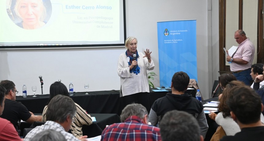 Cambio Rural 30 a&ntilde;os: trabajo con autoridades, coordinadores territoriales y extensionistas