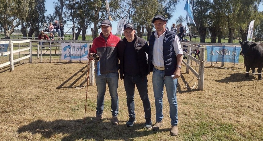 Expo Ganadera: Caba&ntilde;a Lomas Pampas logr&oacute; el lote Gran Campe&oacute;n PC y el Gran Campe&oacute;n Individual