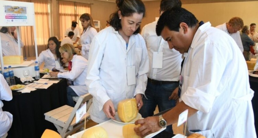 Se hizo la 2&deg; Fiesta del Tambero en Navarro y hubo un concurso de quesos: &iquest;cu&aacute;les son los mejores?