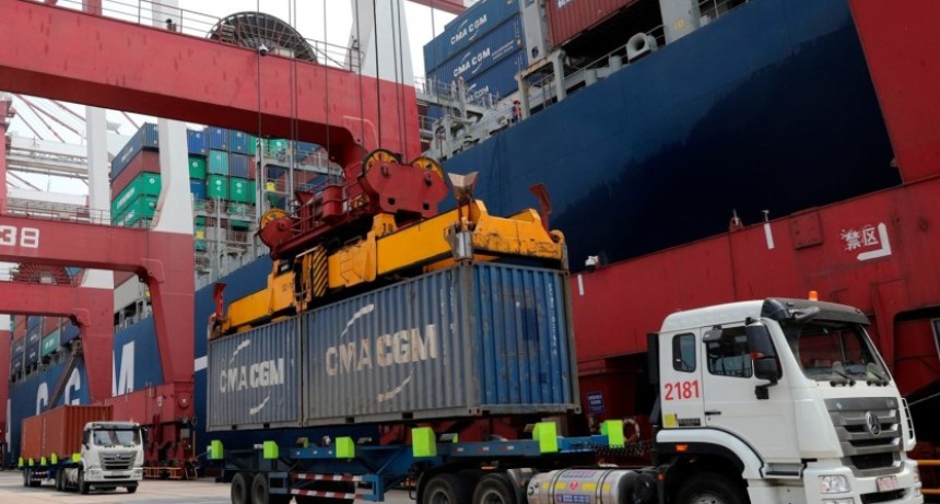 Argentina logr&oacute; exportaciones r&eacute;cord y un super&aacute;vit de US$ 2.976 millones