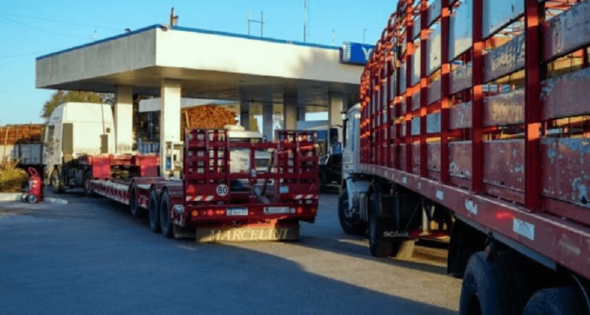 En medio de una crisis por suba de costos el transporte de carga denuncia la creaci&oacute;n de nuevo tr&aacute;mites burocr&aacute;ticos que traban a la actividad