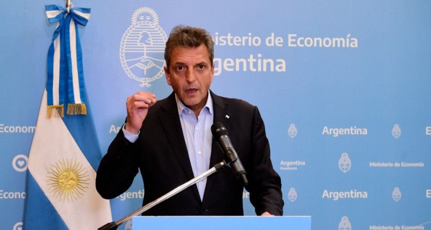 Luego del incremento, Massa anunci&oacute; congelamiento de los impuestos al combustible