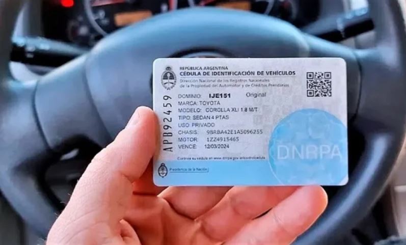 Oficializan la implementación de la cédula azul digital en la app Mi Argentina