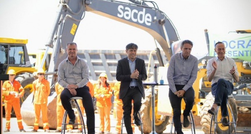 Axel Kicillof dio inicio a las obras para transformar en autov&iacute;a la Ruta 3
