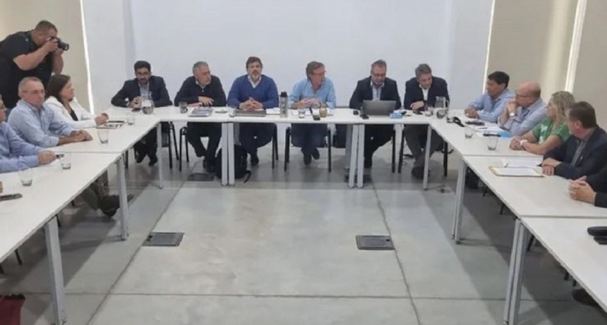 Bahillo se reuni&oacute; con ministros de la zona afectada por la sequ&iacute;a y la mesa de enlace