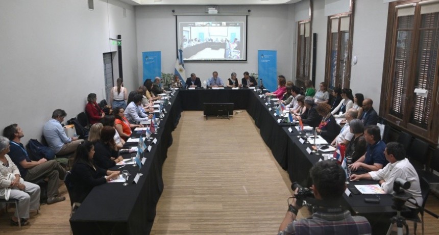 Bahillo presidi&oacute; la 152&deg; Reuni&oacute;n Ordinaria de la Comisi&oacute;n Nacional de Alimentos