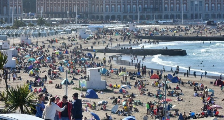 'Finde' largo: viajaron 960 mil turistas y gastaron $74.880 millones