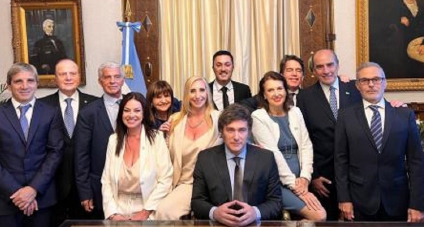 Milei estableci&oacute; nueve ministerios: el sector agropecuario qued&oacute; dentro de Econom&iacute;a y Capital Humano absorbe agricultura familiar