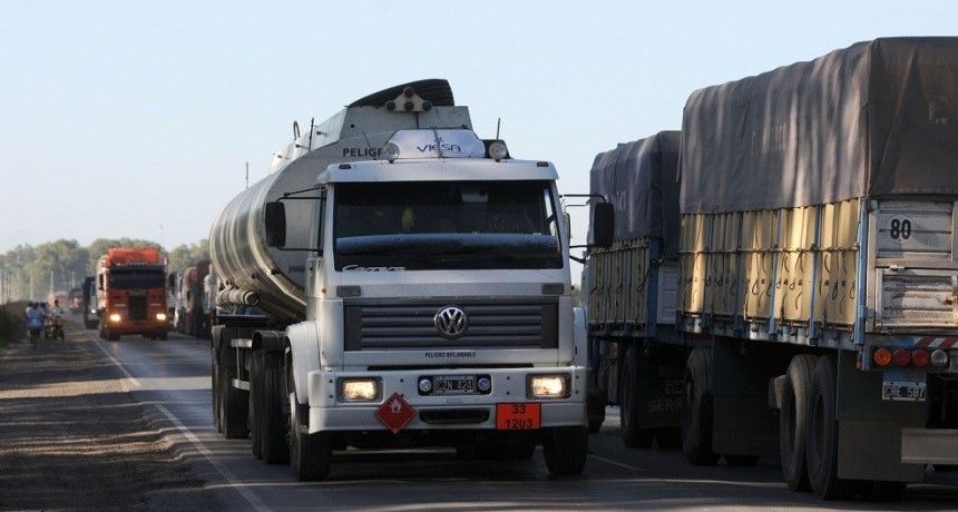 Agroexportadoras rechazan una nueva suba del impuesto que afecta al transporte en el Gran Rosario