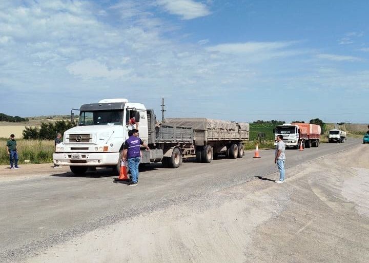 El Municipio continúa con los controles de carga en rutas y caminos vecinales