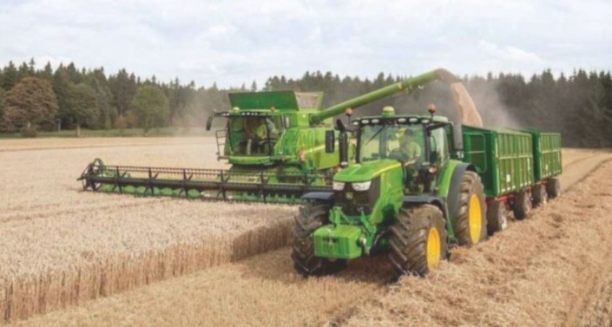 John Deere baja los precios para impulsar el recambio de maquinaria