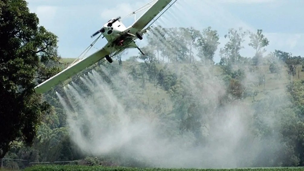 Un juez recomendó suspender fumigaciones con agrotóxicos en la Cuenca del Chapaleofú